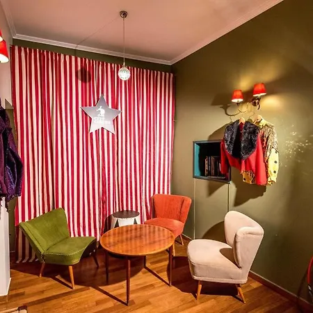 Circus Hostel *