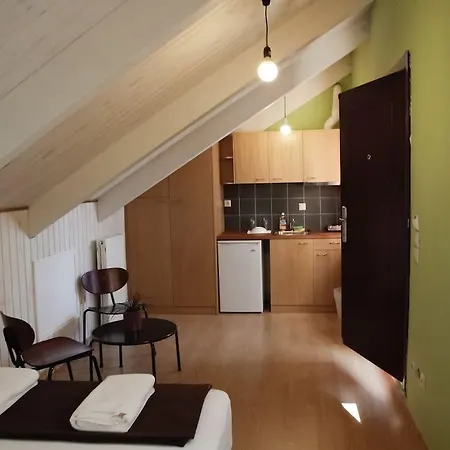 Circus Hostel