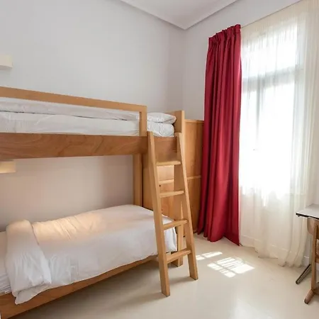 Circus Hostel *